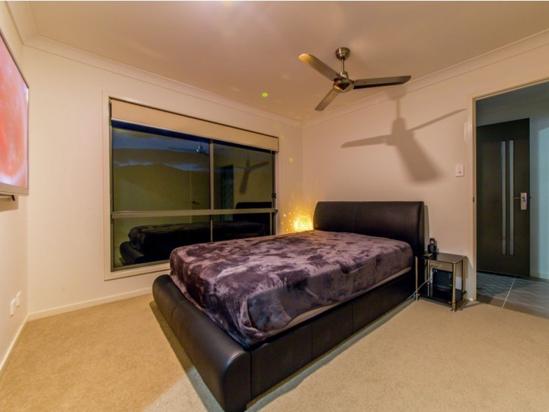 1/32 Joshua Place, Oxenford QLD 4210