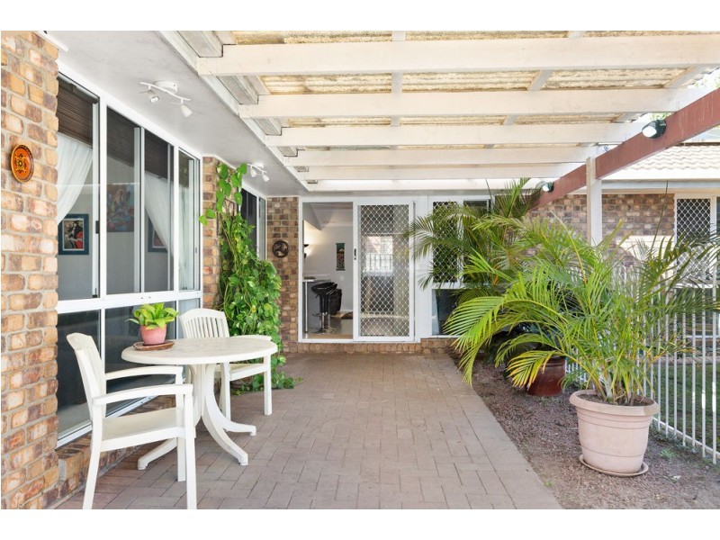 15 Yarraville Street, Robina QLD 4226