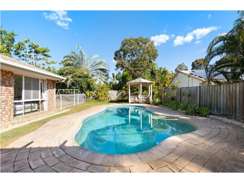 15 Yarraville Street, Robina QLD 4226
