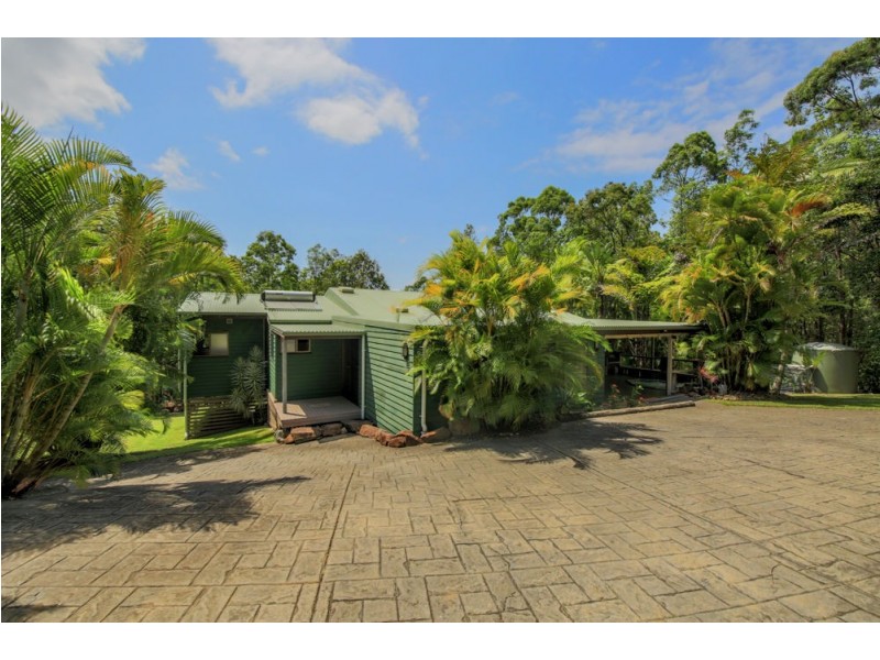87 Wallaby Drive, Mudgeeraba QLD 4213