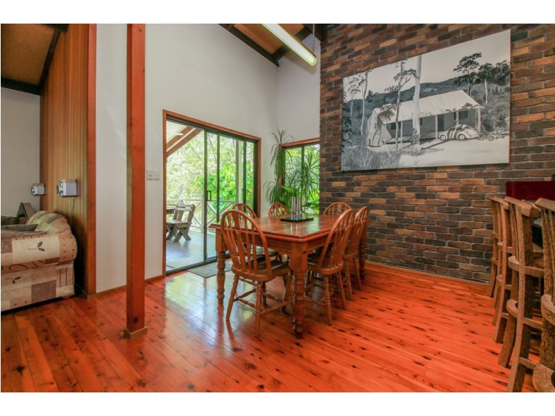 87 Wallaby Drive, Mudgeeraba QLD 4213