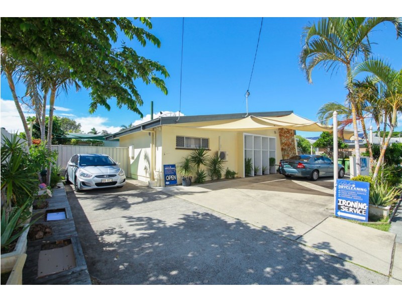 125-127 Bayview Street, Runaway Bay QLD 4216