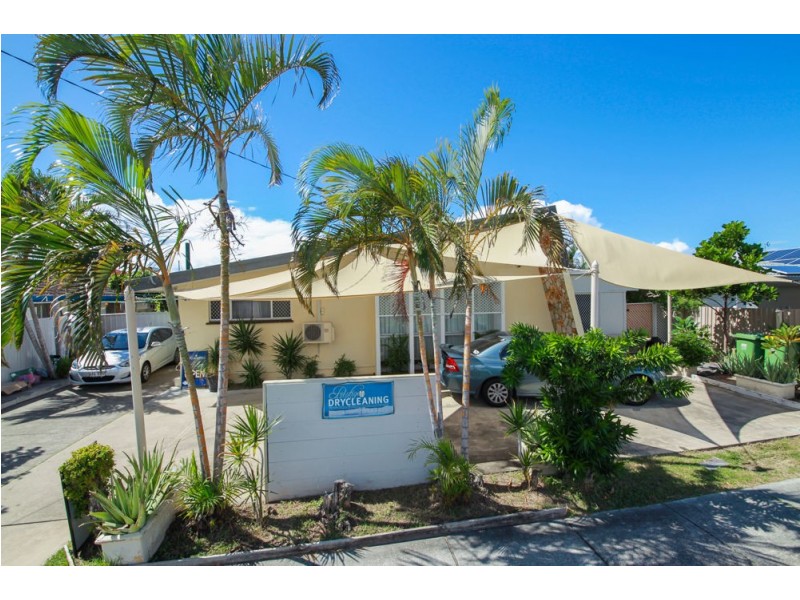 125-127 Bayview Street, Runaway Bay QLD 4216