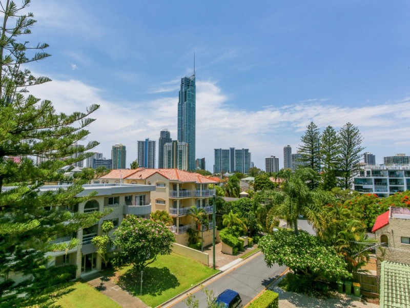 14/1 Peninsular Drive, Surfers Paradise QLD 4217