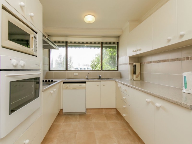 14/1 Peninsular Drive, Surfers Paradise QLD 4217
