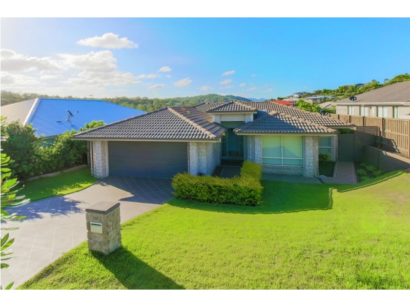 106 Wunburra Circle, Pacific Pines QLD 4211