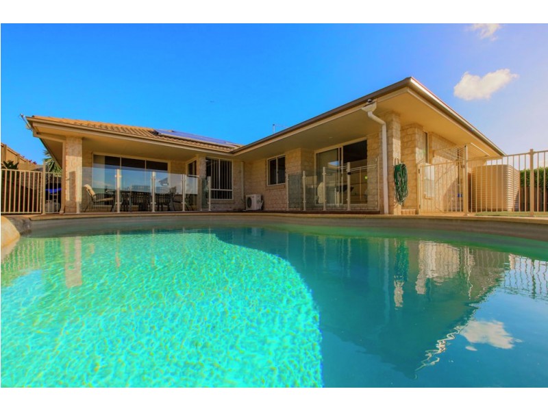 106 Wunburra Circle, Pacific Pines QLD 4211