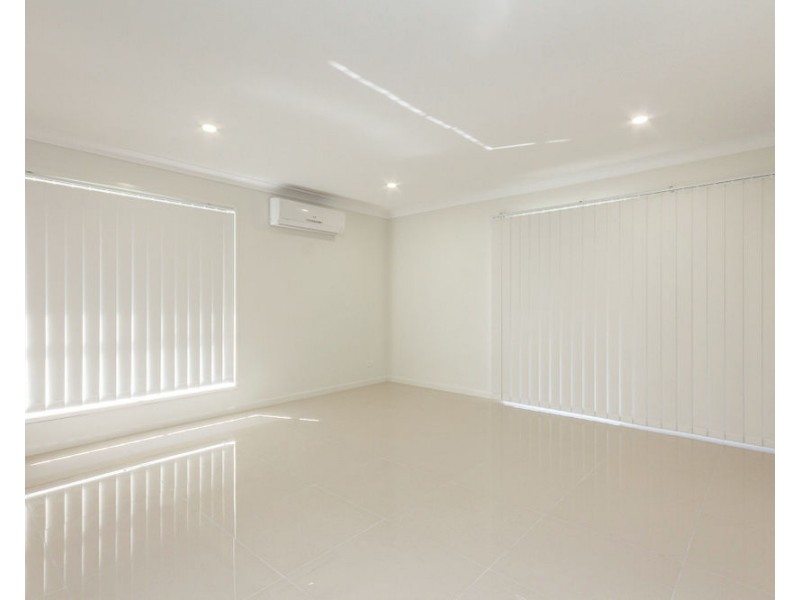 35 Carmen Court, Oxenford QLD 4210