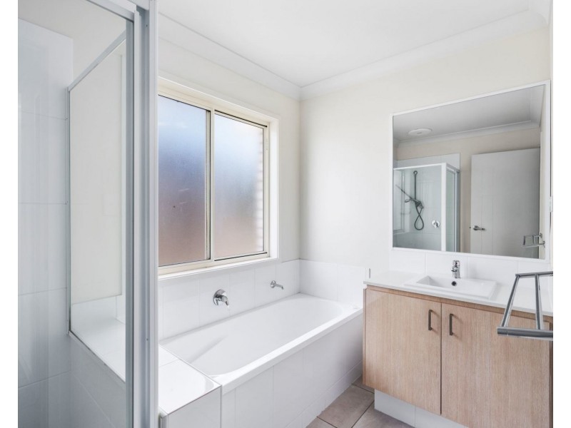 10 Banksia Tce, Coomera QLD 4209