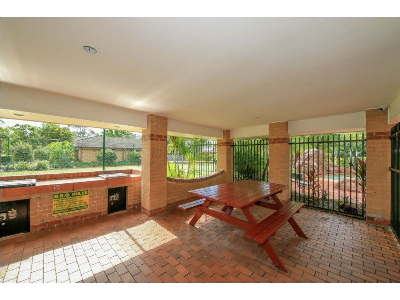 4/125 Hansford Road, Coombabah QLD 4216