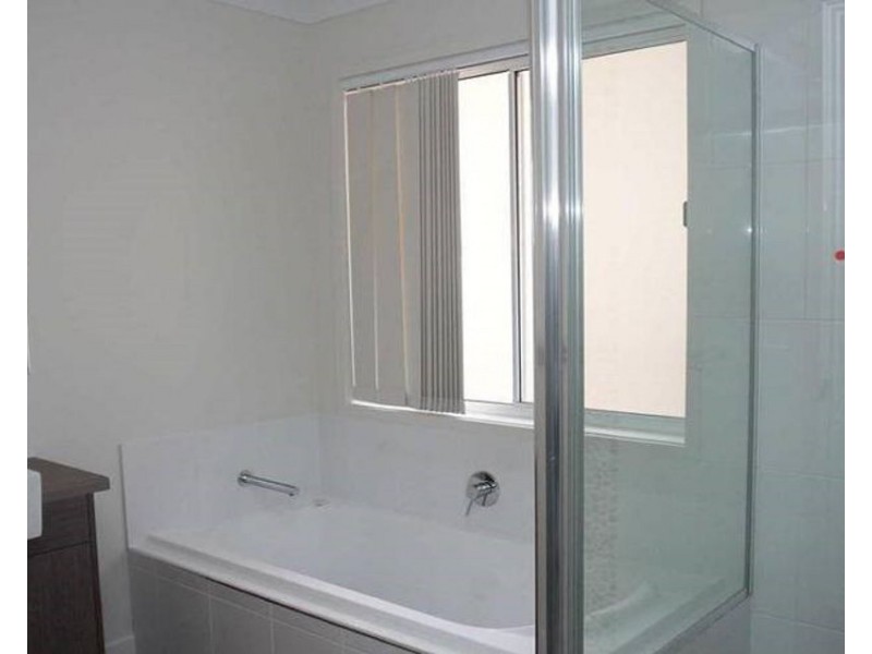 25 Ritz Drive, Coomera QLD 4209