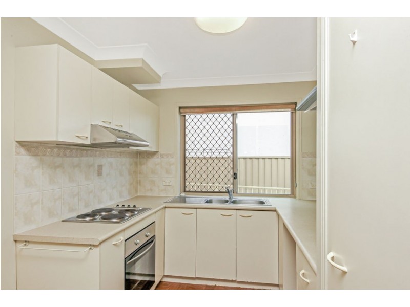 4/50 Blake Street, Southport QLD 4215