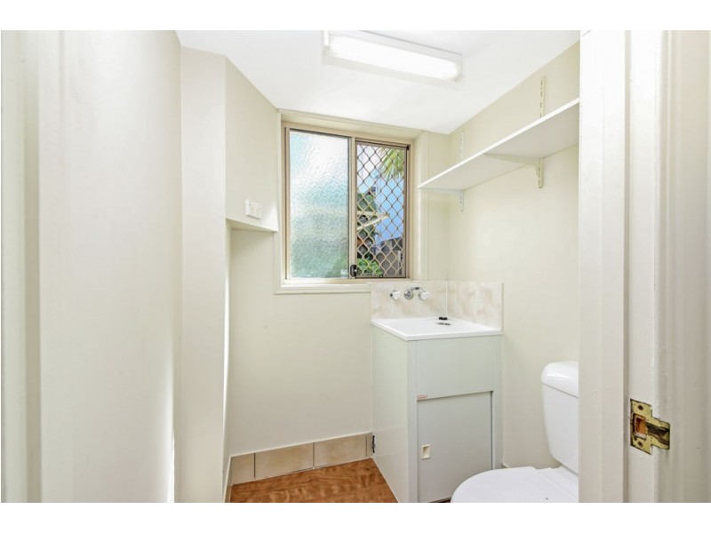 4/50 Blake Street, Southport QLD 4215