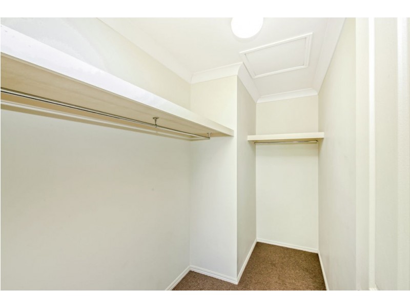 4/50 Blake Street, Southport QLD 4215