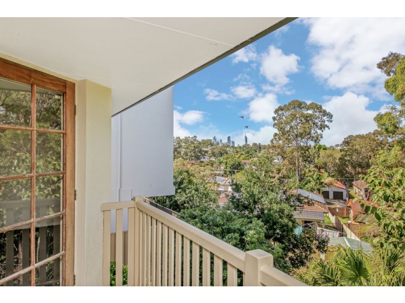 4/50 Blake Street, Southport QLD 4215