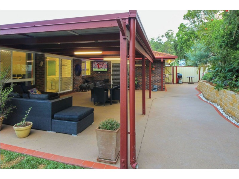 19 Winslow Court, Oxenford QLD 4210