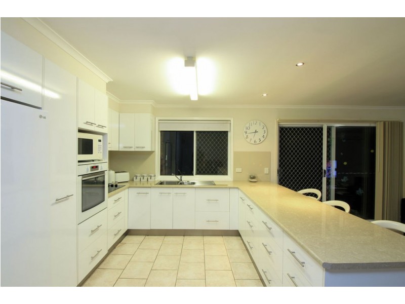 19 Winslow Court, Oxenford QLD 4210