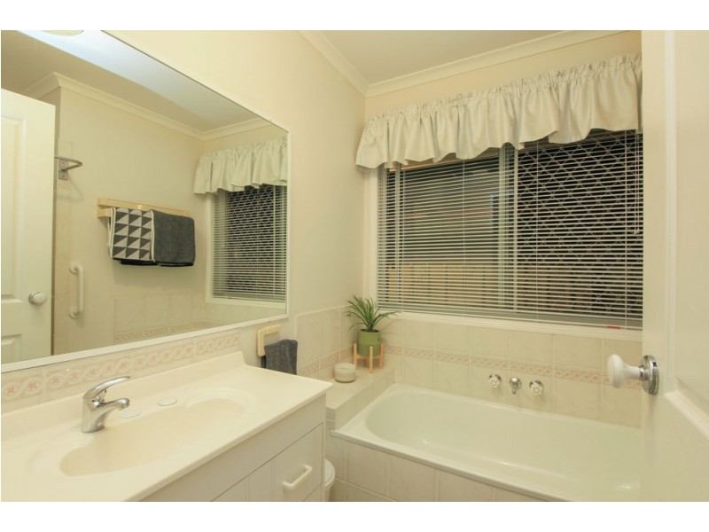 19 Winslow Court, Oxenford QLD 4210