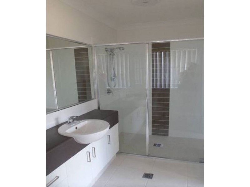 15 Alessandra Circuit, Coomera QLD 4209