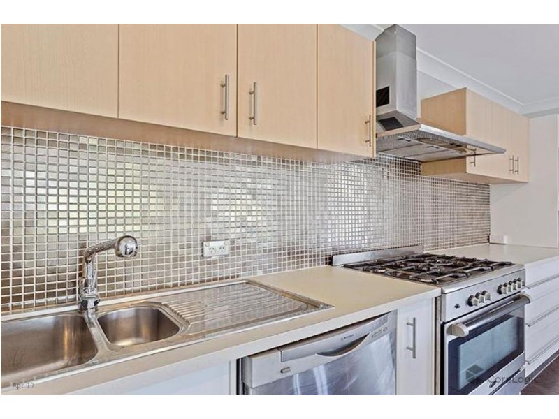 86 Turpin Road, Labrador QLD 4215