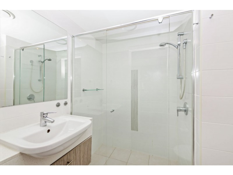 2115/2 Activa Way, Hope Island QLD 4212