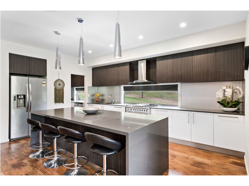 180 Welches Road, Wongawallan QLD 4210