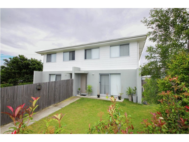 9/1 Rhiana Street, Pimpama QLD 4209