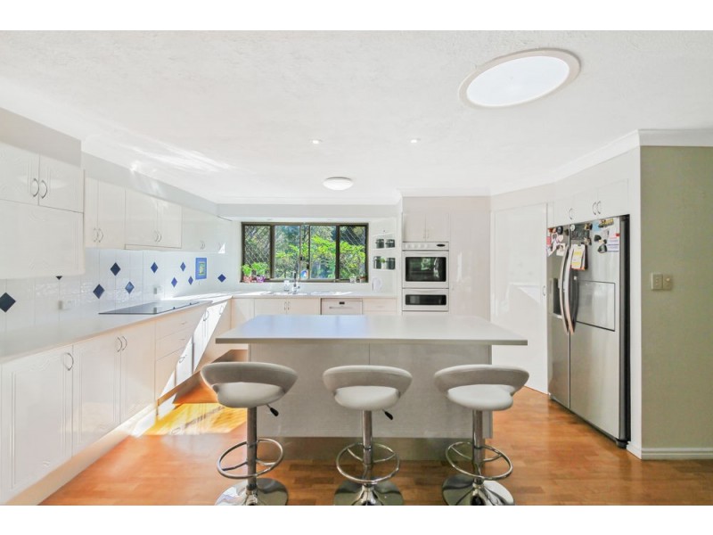 40 Woodlands Way, Parkwood QLD 4214