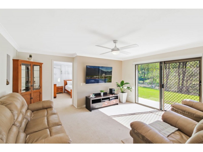 40 Woodlands Way, Parkwood QLD 4214