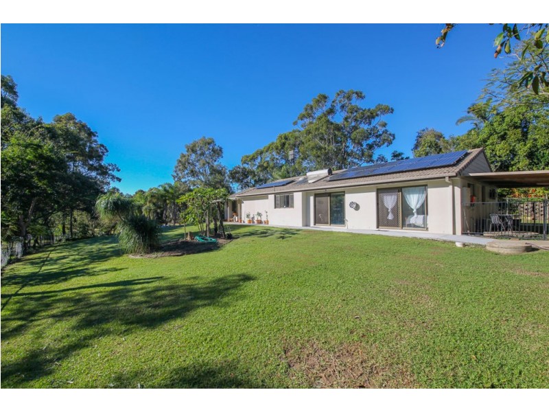 40 Woodlands Way, Parkwood QLD 4214