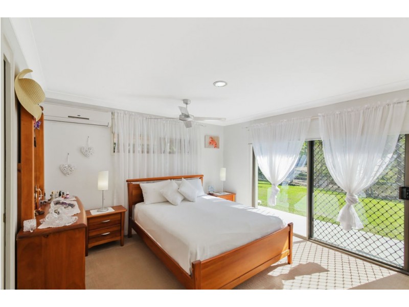 40 Woodlands Way, Parkwood QLD 4214