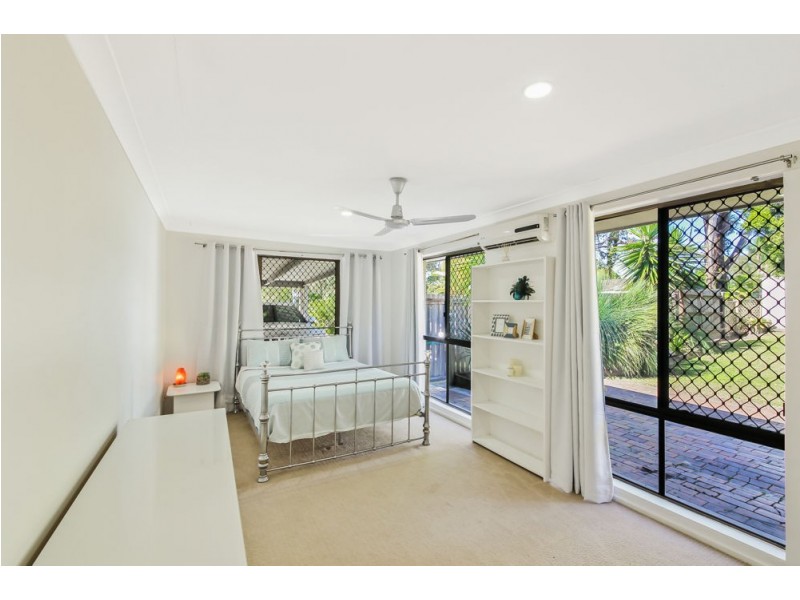 40 Woodlands Way, Parkwood QLD 4214