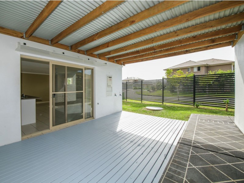 1/1 Leichhardt Street, Coomera QLD 4209