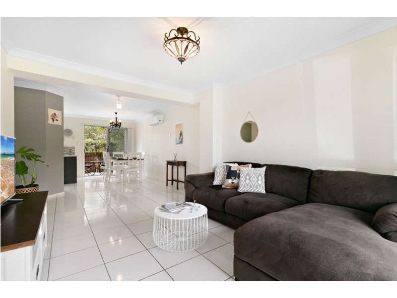 35/30 Carmarthen Circuit, Pacific Pines QLD 4211