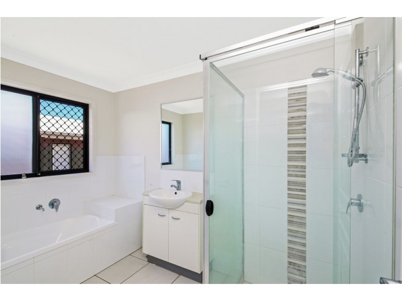 54 Lisa Crescent, Coomera QLD 4209