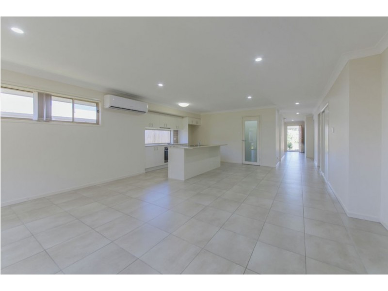 39 Troy Knight Drive, Pimpama QLD 4209