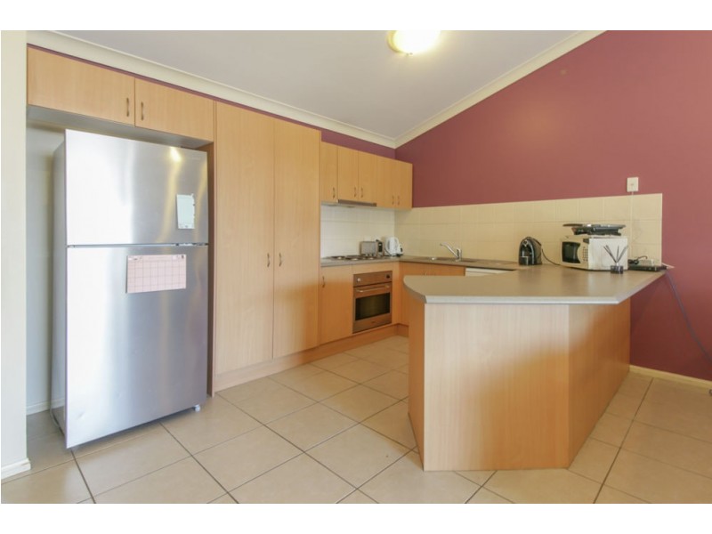 2/30 Goldcrest Drive, Upper Coomera QLD 4209