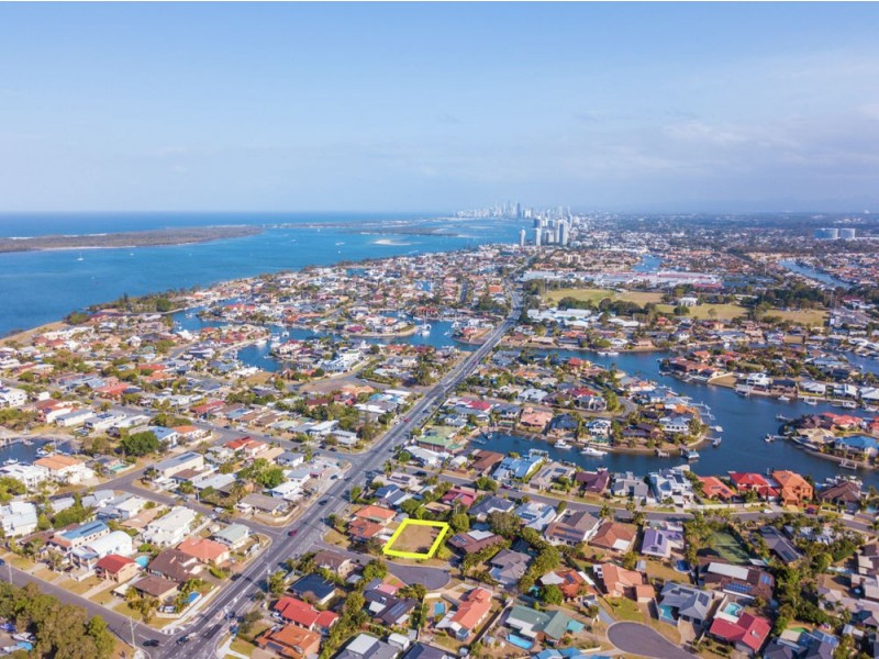 4 Boda Court, Runaway Bay QLD 4216