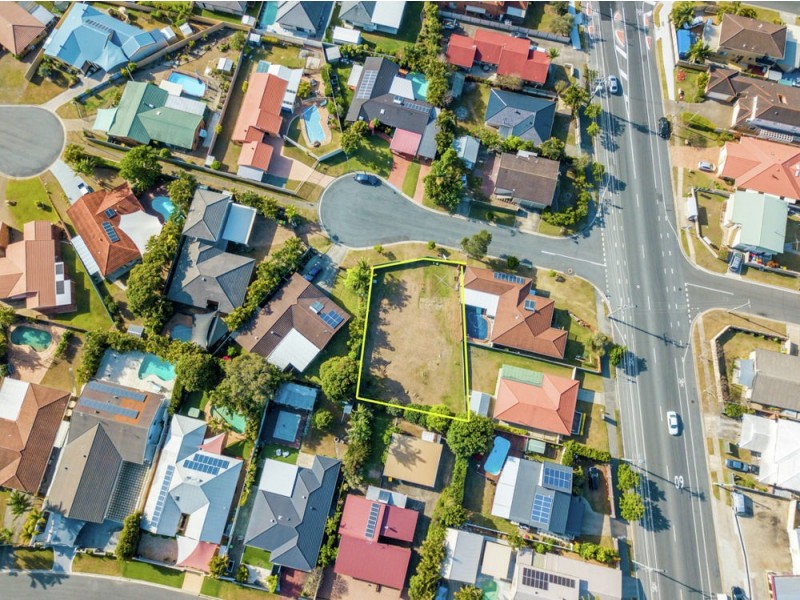 4 Boda Court, Runaway Bay QLD 4216