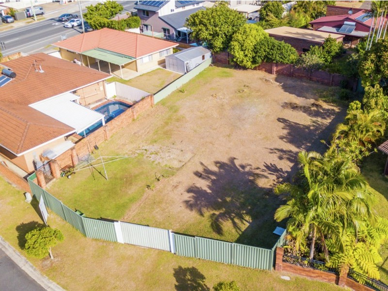 4 Boda Court, Runaway Bay QLD 4216