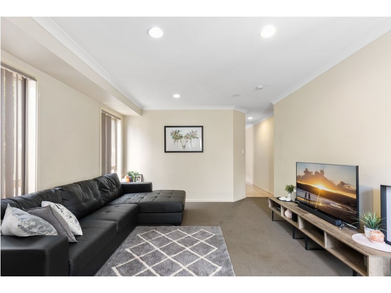 12 Sidney Nolan Drive, Coombabah QLD 4216