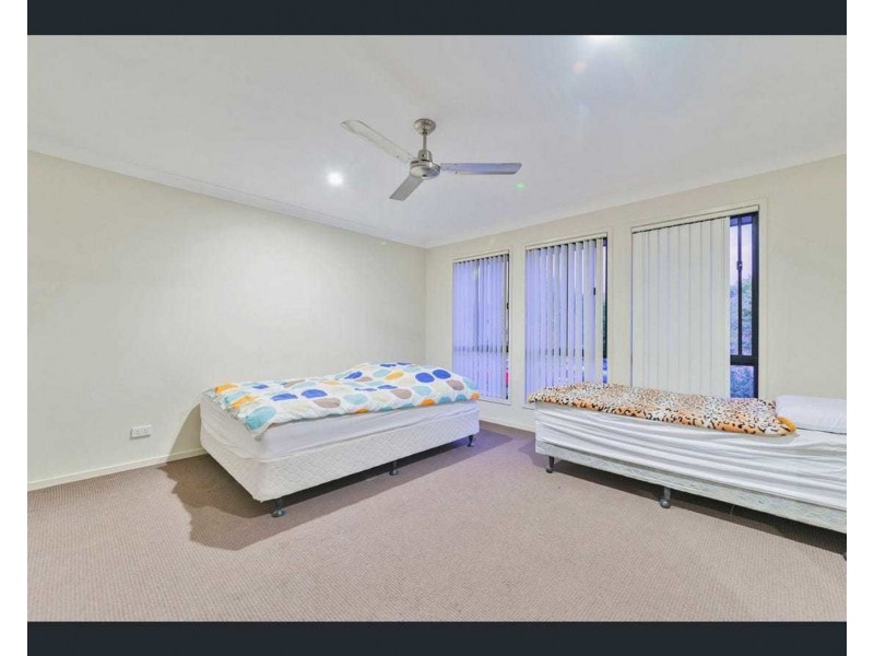 2 Copper Parade, Pimpama QLD 4209