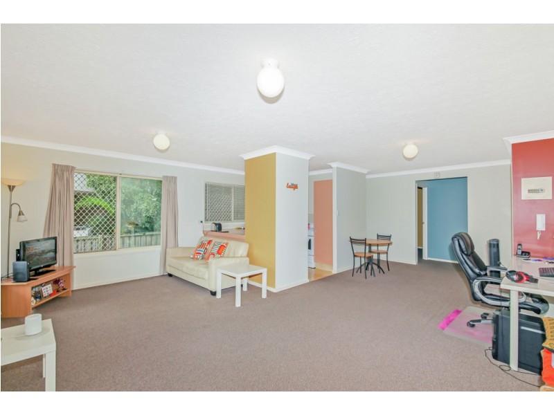 4/10 Brisbane Road, Labrador QLD 4215