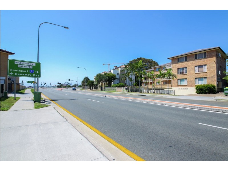 4/10 Brisbane Road, Labrador QLD 4215