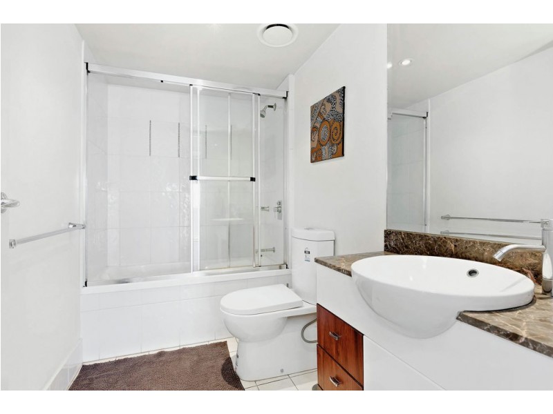 2222/23 Ferny Avenue, Surfers Paradise QLD 4217