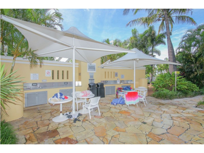 2222/23 Ferny Avenue, Surfers Paradise QLD 4217