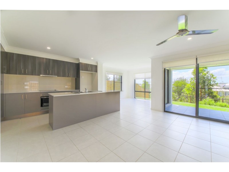 6 Palmerston Place, Coomera QLD 4209