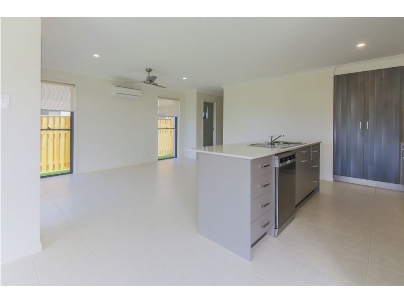 6 Palmerston Place, Coomera QLD 4209