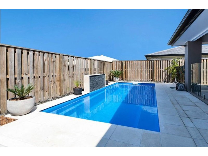 3 Kinglake Crescent, Pimpama QLD 4209