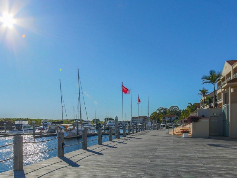 1016/56 John Lund Drive, Hope Island QLD 4212
